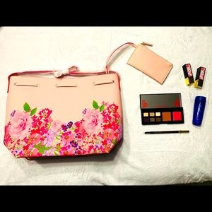 Estée Lauder bag with makeup
